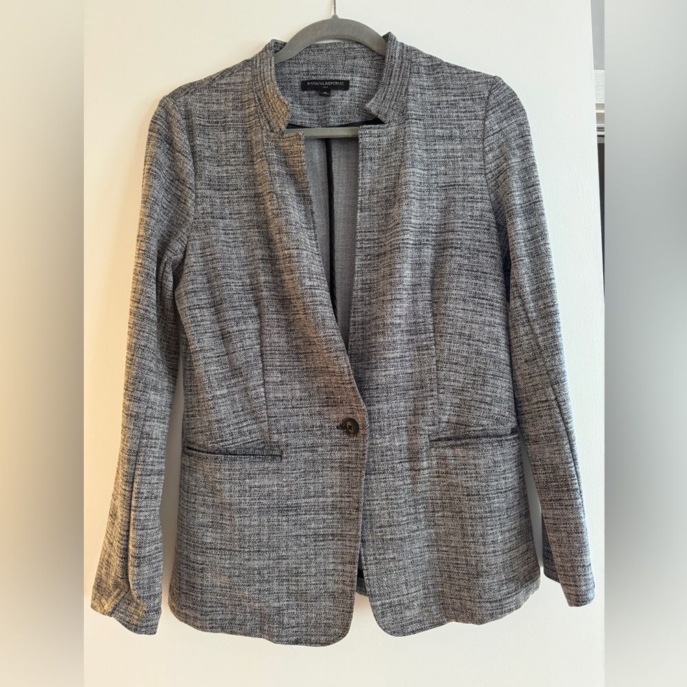 Grey and black one button casual jersey like blazer.